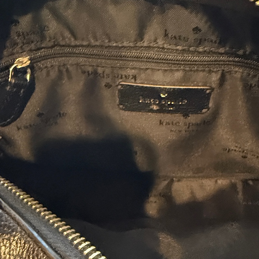 Kate Spade New York Rosie Pebbled Leather Flap Camera Bag. - Picture 7 of 10